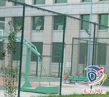 河北省東石金屬網欄廠專業生產各種護欄網，圍欄網