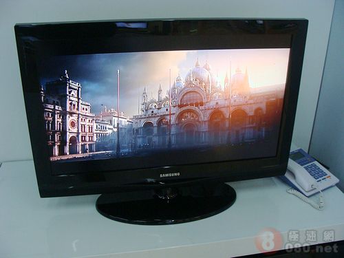 三星新款經典小客廳臥室專用機32D450液晶電視