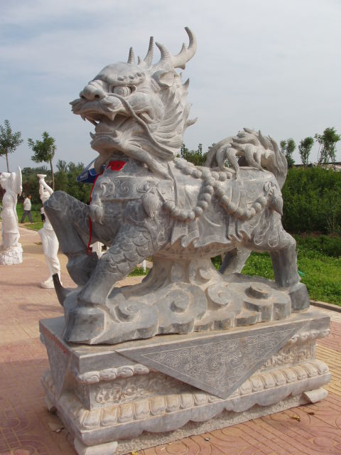 石雕麒麟，青石麒麟，如意麒麟，招財(cái)麒麟