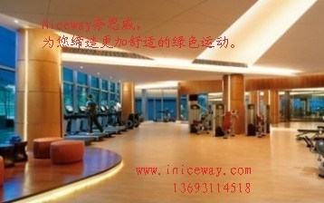 奈思威健身房地板采用100%純PVC優質材料