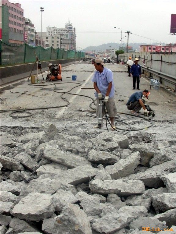 鋼筋混凝土拆除破碎手持機械