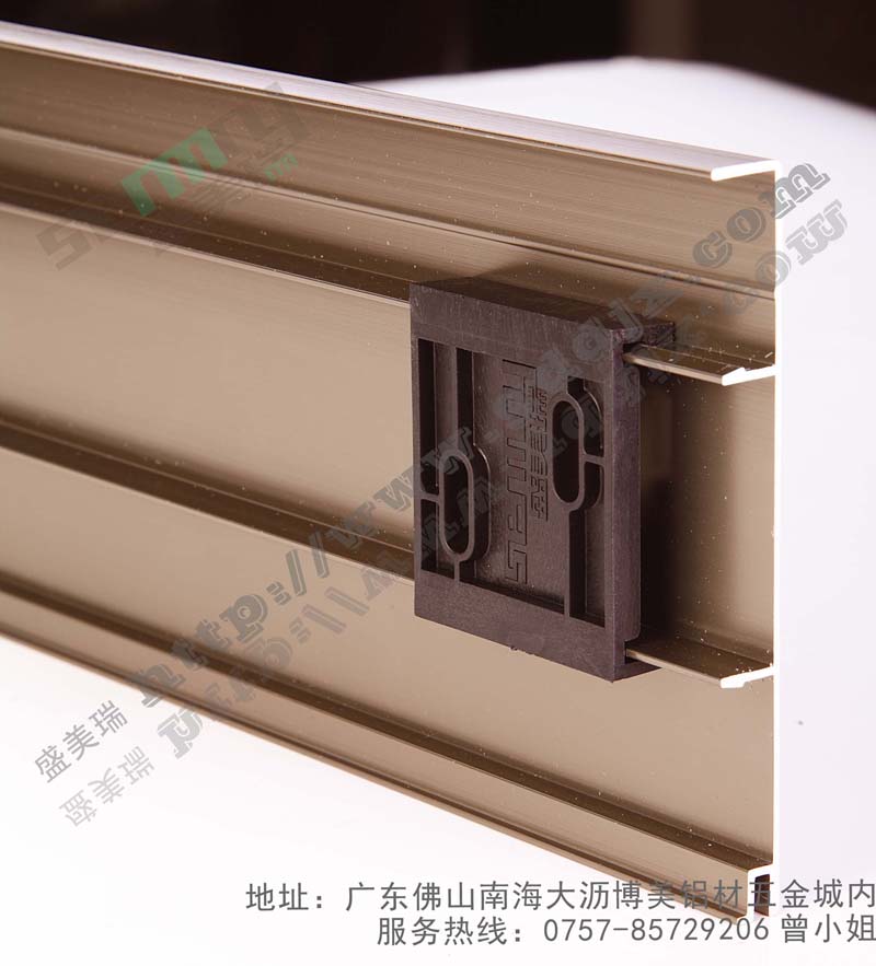 大量供應(yīng)陰角線、腰線、踢腳線墻角線
