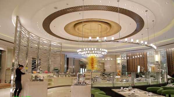 餐廳鈦金不銹鋼花格屏風-佛山亞鋼