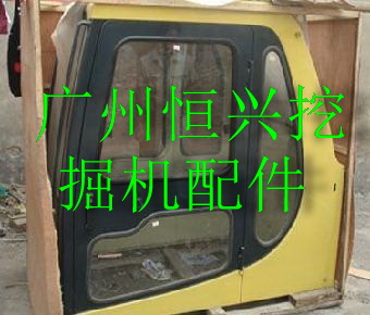小松200-6挖掘機駕駛室