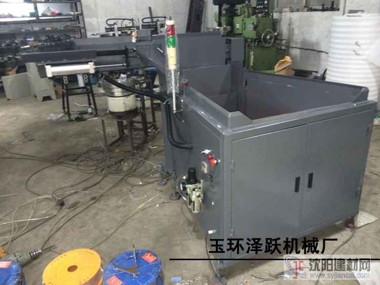 中頻爐自動送料機澤躍廠家供應