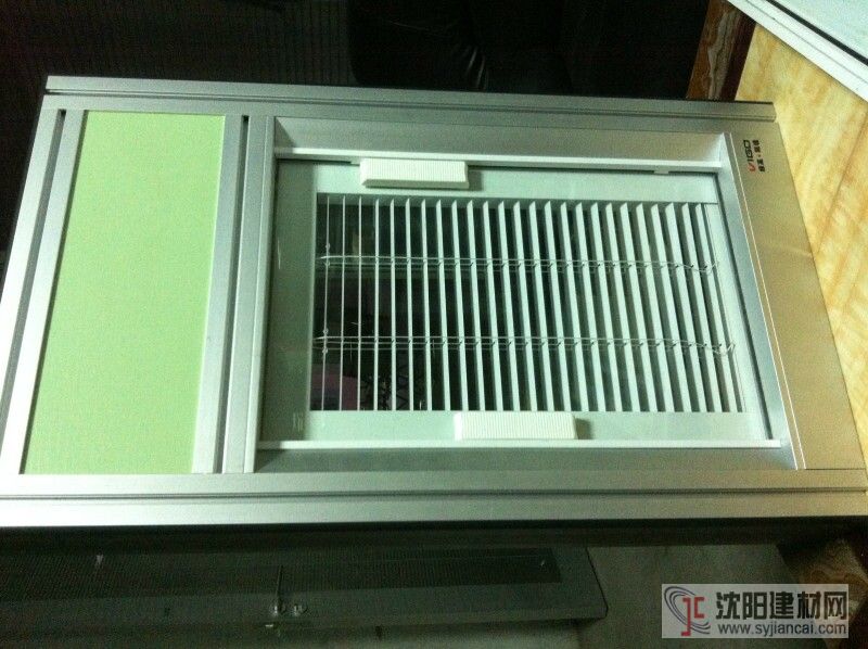 2015鋁合金隔斷s選鑫興奧達