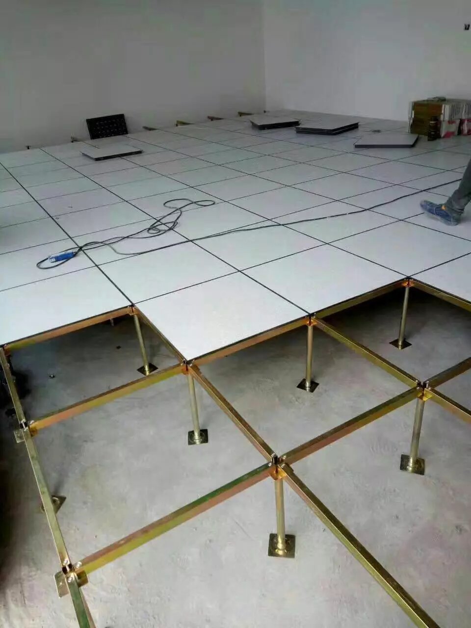 向麗防靜電地板