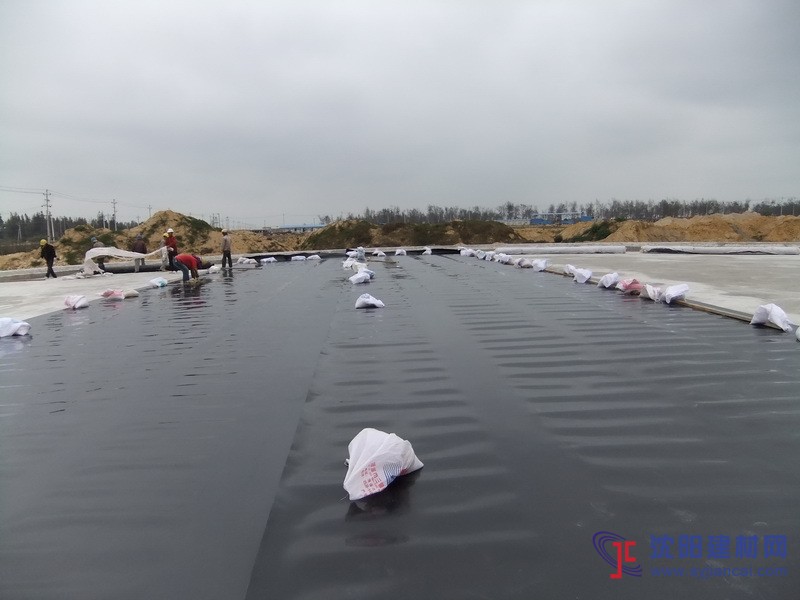 土工膜直銷廠家，大量供應(yīng).規(guī)格齊全
