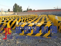 高速公路高度80cm隔離墩，交通隔離墩，種類齊全，