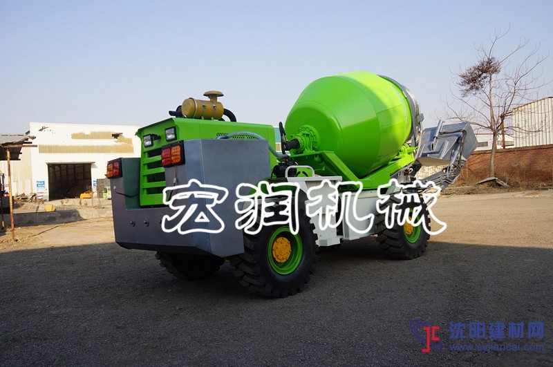 移動混凝土自上料攪拌機