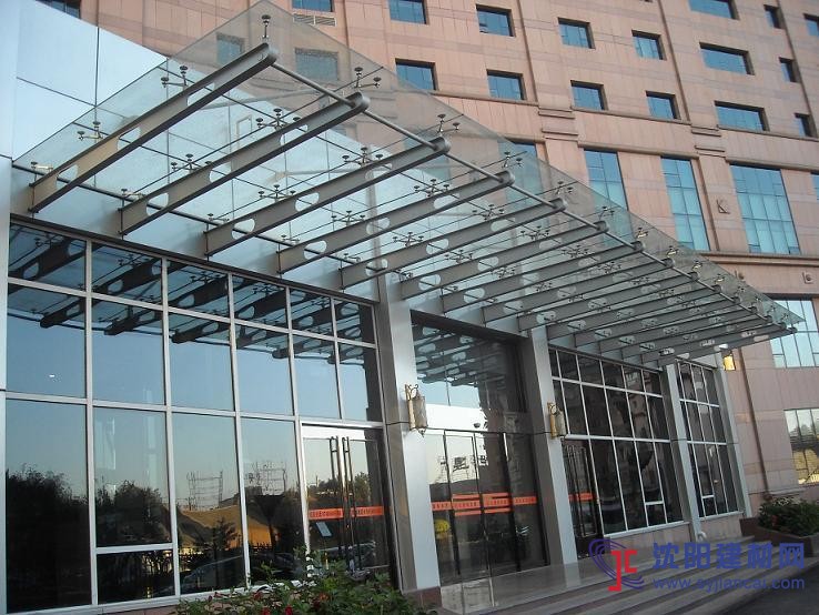 大連鋼結構廠家網架價格
